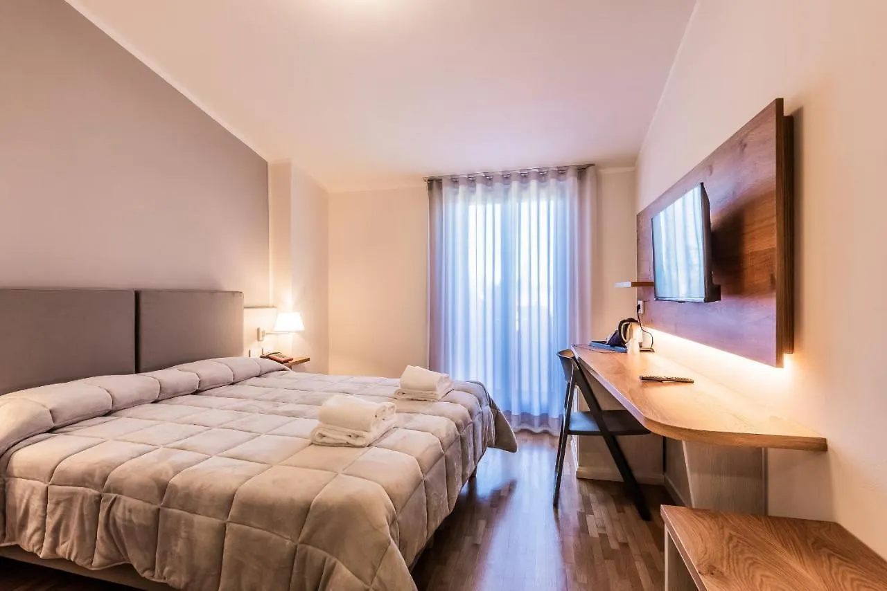 Hotel Palazzuolo San Quirico d'Orcia 3*,